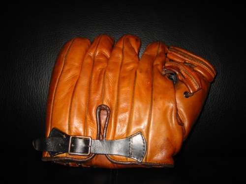 Joe Medwick Wilson 641 Back